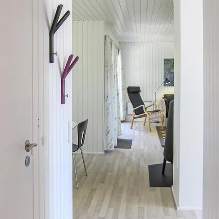 A Beautiful In Aakirkeby With 4 Bedrooms And Wifi *